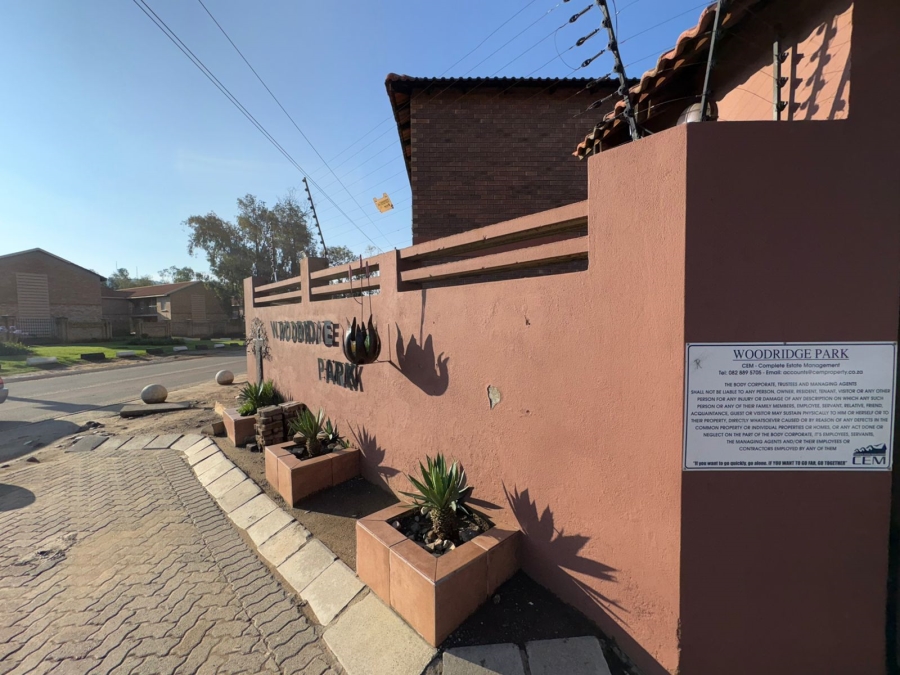 2 Bedroom Property for Sale in Waterval East North West